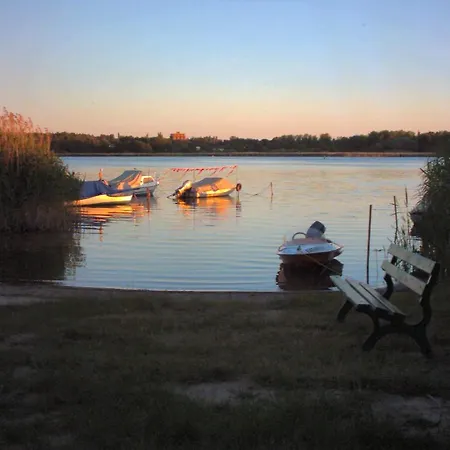 Ferienpark Camping- Und Am Plauer See *