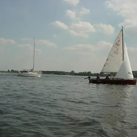 Camping- Und Am Plauer See *