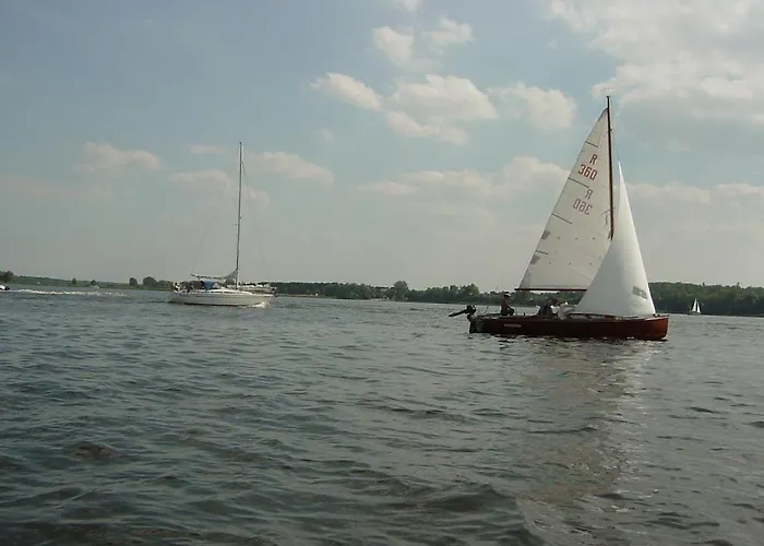 Camping- Und Am Plauer See *